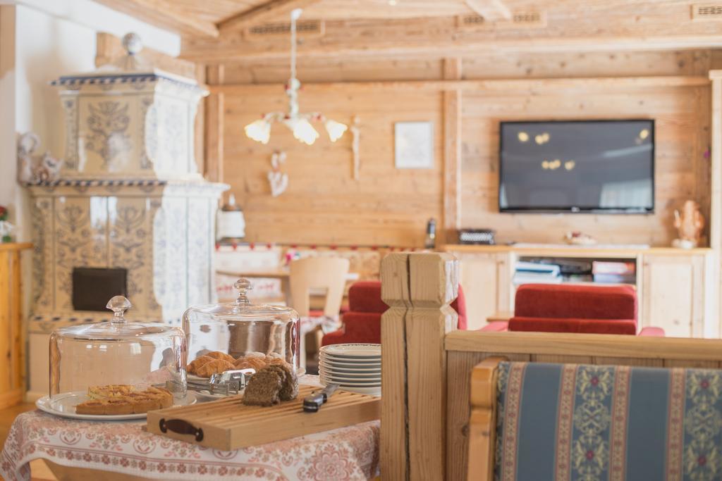 Hotel Centrale Peio Eksteriør billede