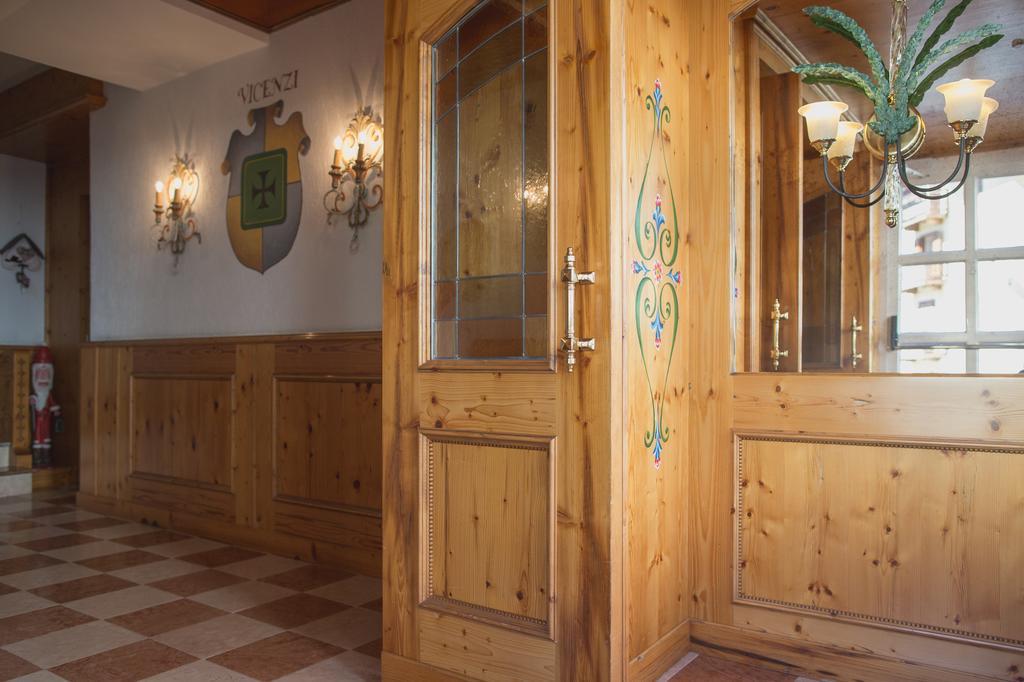 Hotel Centrale Peio Eksteriør billede