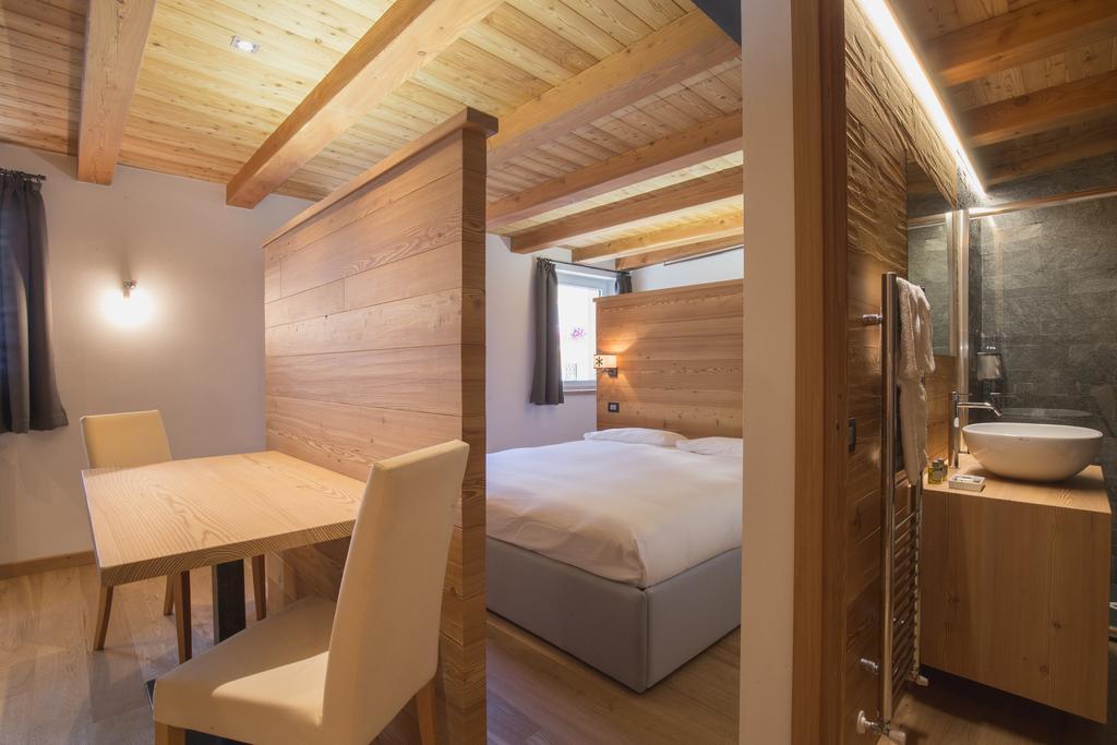 Hotel Centrale Peio Eksteriør billede